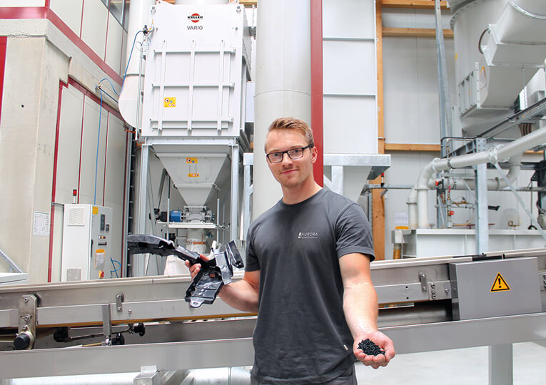 “Everyone in our industry who demands a clean operation should not fail to consider CLEACOM from Keller Lufttechnik.” Alexander Schweinle, Production Manager at Aurora Kunststoffe GmbH